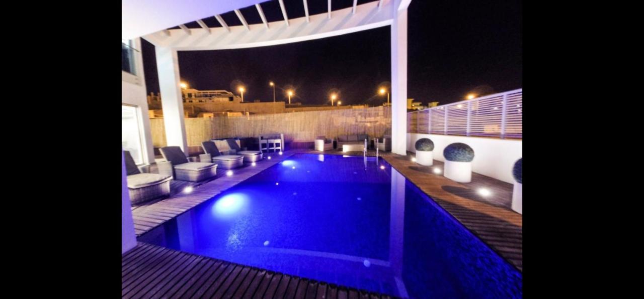 Villa Royal Comfort - Top Holiday Resort Heated Pool & Jucuzzi Eilat Kültér fotó